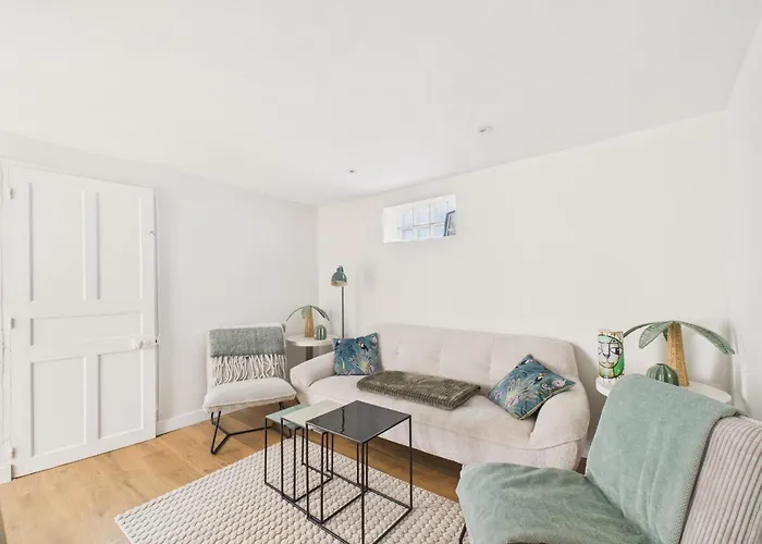 Maison Pour 6 Avec Jardin Proche Du Centre